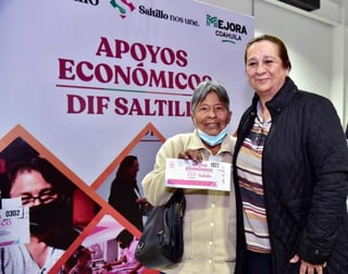 DIF Saltillo entrega apoyos económicos al padrón de beneficiarios