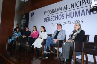 Presentan Plan Municipal de Derechos Humanos de Torreón, el cual estará regido por cuatro ejes, resultado de mesas de trabajo. (EL SIGLO DE TORREÓN)