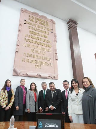 Congreso de Coahuila inscribe con letras de oro el nombre de la Profesora Guadalupe González Ortiz