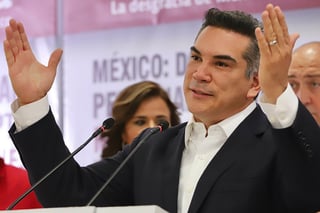 Morena es un salto al vacío, y 'Va por México' ofrece certeza, seguridad y bienestar, argumentó el presidente nacional del PRI. (EL UNIVERSAL)