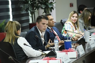 Jesús Andrés García, director de Atención a la Juventud, compareció ante los regidores.