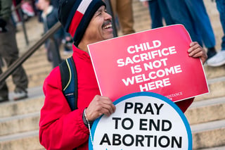 Dos clínicas de aborto de Louisville apelaron las prohibiciones. (ARCHIVO)