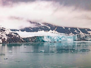 El análisis de los datos demostró que la aceleración de los glaciares se produce en verano, cuando la nieve se derrite y aumenta la temperatura de las aguas del océano Antártico.