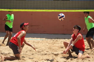 Consiguen boletos dentro del voleibol de playa