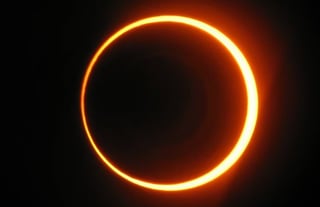 El eclipse solar híbrido estará sucediendo entre este 19 y 20 de abril, aunque la hora precisa para observarlo dependerá de cada zona geográfica. (ARCHIVO)