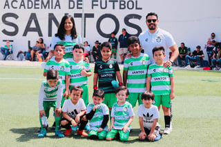 El equipo infantil de la Academia Santos Tuxtla, está listo para competir.
