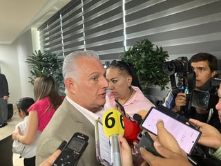 El alcalde Román Cepeda adelantó que se espera la visita del cónsul de Francia a la brevedad. (Foto: FABIOLA P. CANEDO / EL SIGLO DE TORREÓN)