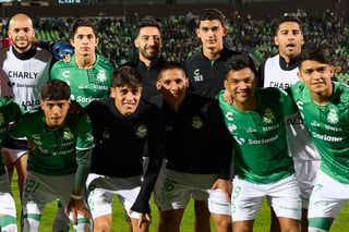 Cecilio Domínguez, Rivaldo Lozano y Eduardo Pérez causan baja de Santos Laguna, mientras que Andrés Ávila y Oscar Manzanarez se encuentran transferibles.