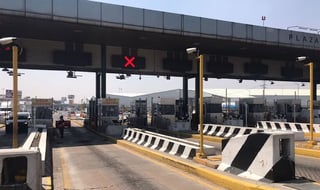 Debido a las condiciones de tala clandestina en parajes, comuneros llamaron a un cierre de la autopista federal México-Cuernavaca a la altura del kilómetro 25 y 28. (ESPECIAL)