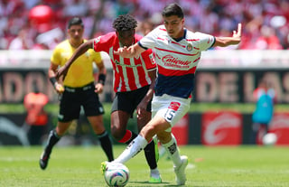 Con notable participación, Erick Gutiérrez debuta como jugador de Chivas