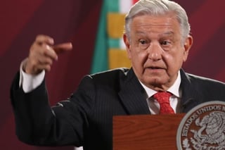 La Comisión de Quejas y Denuncias del INE aprobó nuevas medidas contra el presidente López Obrador tras una queja interpuesta por Xóchitl Gálvez.