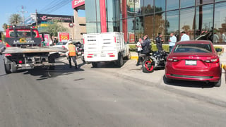 Tanto la motocicleta como la camioneta fueron resguardadas y con apoyo de una grúa fueron trasladadas hasta las instalaciones del corralón oficial.