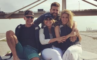 Mamá de Gerard Piqué culpa a Shakira de su distanciamiento con sus nietos