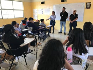 Autoridades de Gómez Palacio coordinan el protocolo Mochila Segura en escuelas de la ciudad. (CORTESÍA)
