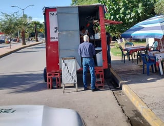 En el centro de la ciudad hay acciones permanentes para mantener el orden, con operativos en los mercados Alianza y Juárez. (EL SIGLO DE TORREÓN)