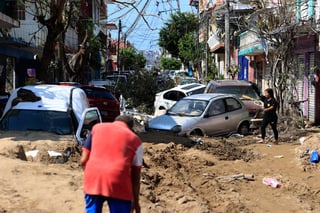 Según Evelyn Salgado, gobernadora de Guerrero, van 46 muertos y 58 desaparecidos por el huracán Otis en Acapulco.