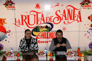 Brenda Calderón y Jorge Mojica informaron en rueda de prensa sobre 'La Ruta de Santa', evento organizado dentro de los festejos de 55 aniversario de Quesos Chilchota en coordinación con Fundación Chilchota.