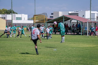 La Liga Matías Ríos de futbol soccer ya tiene a sus semifinalistas en Veteranos
