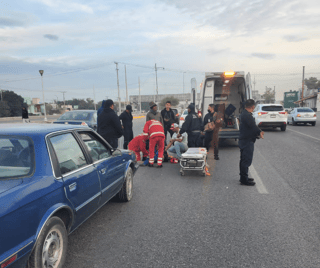 Tras el contacto, el pequeño salió proyectado a la cinta asfáltica. (EL SIGLO DE TORREÓN)