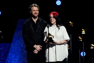 Barbie se coronó en las categorías de mejor recopilación de banda sonora para medios visuales por 'Barbie The Album', mejor canción escrita para medios visuales por 'What Was I Made For?', marcando a su vez el primer grammy para Billie Eilish de esta edición.