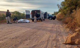 La zona fue acordonada en apoyo de la Fiscalía General del Estado. (EL UNIVERSAL)