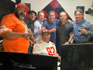 Le cantan a Susana. Yiyo Nájera, Gerardo Angüiano, Ricardo Bañuelos, Alfonso, Quiro Olvera, Alfonso Muruaga, DJ Pavas y Rafael Saucedo 'El Capi' se reunieron.