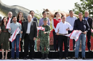 El alcalde José María Fraustro Siller se sumó al Operativo Vacacional. (ISABEL AMPUDIA)