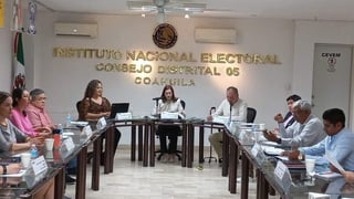 Sesión ordinaria de los ocho Consejos Distritales del Instituto Nacional Electoral en Coahuila (INE). (GUADALUPE MIRANDA)