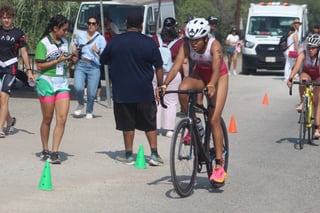 La campeona nacional de Acuatlón en el 2023, Natalia Medellín, hizo su debut en el Triatlón, en donde logró clasificarse dentro de su categoría, para la etapa nacional que se desarrollará en Ciudad del Carmen, Campeche (IED)