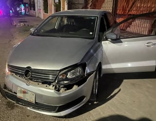 Uno de los automóviles  Volkswagen accidentados. (EL SIGLO DE TORREÓN) 