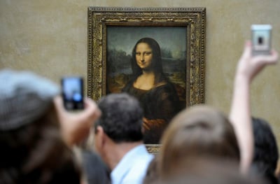 El Museo del Louvre de París, donde se encuentra expuesta la famosa pieza, se ha negado a comentar estas declaraciones, según informó el canal británico. (ARCHIVO)