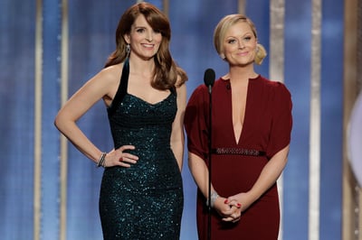 En la gala. Confirman que las actrices Tina Fey y Amy Poehler volverán a presentar los Globos de Oro en 2021. (ESPECIAL) 
