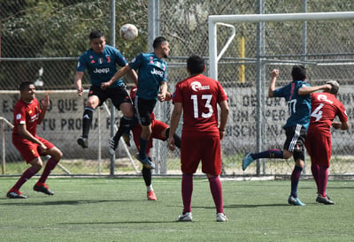 Domingo a domingo, se llevan a cabo grandes encuentros de futbol en los diferentes escenarios de la región, en varias de las categorías. (ARCHIVO) 