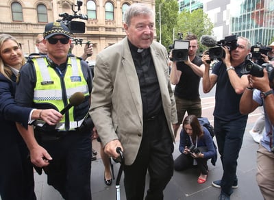La máxima instancia judicial de Australia anuló hoy la condena de seis años de prisión impuesta contra el cardenal George Pell, extesorero del Vaticano, por abusos sexuales cometidos contra dos menores en los años 90. (ARCHIVO)