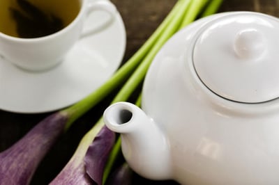 Consumir té verde podría ayudar a combatir las alergias alimentarias al actuar sobre diversas bacterias intestinales. (ESPECIAL) 
