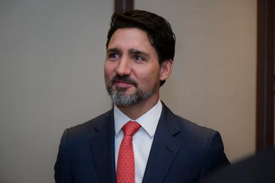 El primer ministro de Canadá, Justin Trudeau, anunció hoy que su país sigue lejos de eliminar las medidas de confinamiento que mantiene para evitar el contagio del coronavirus. (ARCHIVO) 