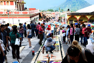 Además, 5 millones de turistas adicionales viajan a lo largo y ancho del país, sobre todo en los 121 Pueblos Mágicos, con una derrama de 38 mil 400 millones de pesos.
(ARCHIVO)