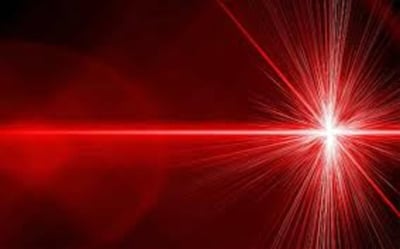 Científicos españoles del Instituto de Ciencias Fotónicas (ICFO) de Barcelona consiguen confinar luz infrarroja en la cavidad más pequeña jamás construida gracias al grafeno. (ESPECIAL) 