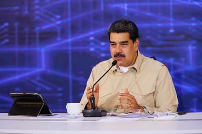 El presidente venezolano, Nicolás Maduro (foto), afirmó que la empresa estatal PDVSA ha recuperado dos refinerías, de cuyos fallos operativos nunca informó, y espera que se normalice el suministro de gasolina, cuya escasez ha generado protestas en varios puntos del país. (EFE) 