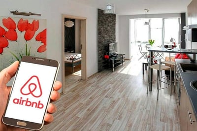 Airbnb se encaminaba este jueves a un estreno arrollador en Wall Street, con previsiones de que el precio de sus acciones se dispare a más del doble del fijado inicialmente en cuanto comience a cotizar hoy mismo. (ESPECIAL) 