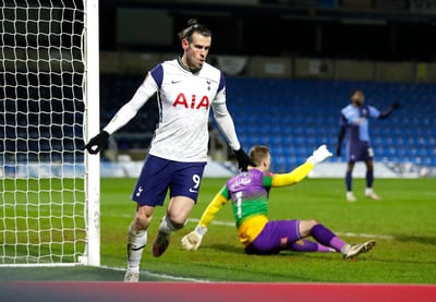 Gareth Bale marcó el primer tanto del Tottenham. (AP)
