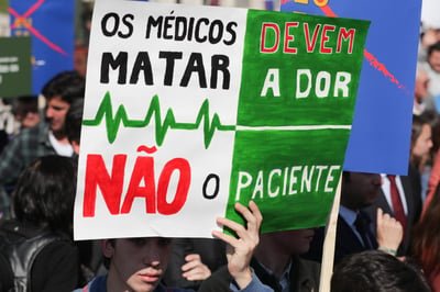 El Parlamento portugués vota este viernes la versión final de una propuesta de ley que pretende despenalizar la eutanasia, que empezó a tramitarse hace un año en la cámara ante una sociedad dividida. (ARCHIVO) 