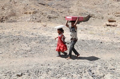 Casi una de cada cuatro víctimas civiles en la guerra del Yemen es un niño, informó hoy la organización Save the Children, que cifró en 2,341 los casos confirmados de menores muertos o heridos como consecuencia directa del conflicto armado entre 2018 y el año pasado. (ARCHIVO) 