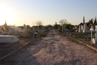 Los horarios de visita a los cementerios en Lerdo serán de 8:00 de la mañana a 6:00 de la tarde, los días del 8 al 10 de mayo.