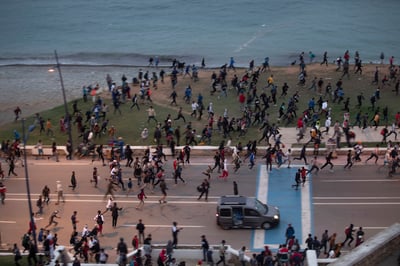 España ha devuelto ya a 7,000 de las aproximadamente 8,000 personas que entraron de manera irregular. (AP) 