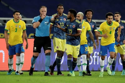 Los jugadores colombianos aseguran ya no pensar en la polémica que se generó en el juego ante Brasil con el árbitro Néstor Pitana. (EFE)
