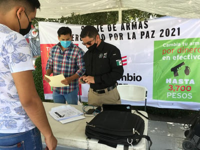 Inició durante la presente semana una etapa más del llamado Canje de Armas en el municipio de Torreón, iniciativa que tiene como objetivo el promover una cultura de paz entre la población. (FERNANDO COMPEÁN)
