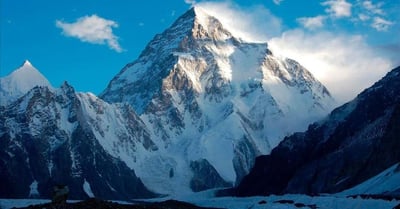 Un grupo de montañeros halló este lunes tres cuerpos sin vida en el K2 de Pakistán, el segundo pico más alto del mundo, donde se supone que murió el chileno Juan Pablo Mohr, el islandés John Snorri, y el paquistaní Ali Sadpara, a principios de año y cuyos cuerpo no han sido encontrados. (ESPECIAL) 