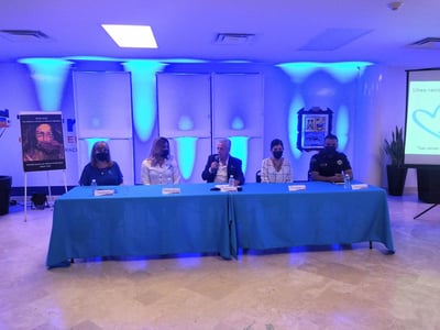 Autoridades realizaron hoy viernes en Torreón una actividad para conmemorar el día mundial contra la trata de las personas, mismo que se celebra cada 30 de julio con el objetivo de crear reflexión sobre dicha problemática a nivel global. (ANGÉLICA SANDOVAL)