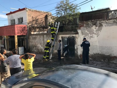 Los hechos ocurrieron cerca de las 9:40 horas en una vivienda ubicada en el cruce de las calles Tamaulipas y Guadalajara. (EL SIGLO DE TORREÓN)